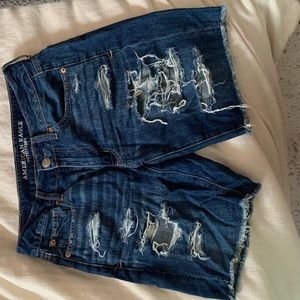 American Eagle tomgirl bermuda shorts distressed
